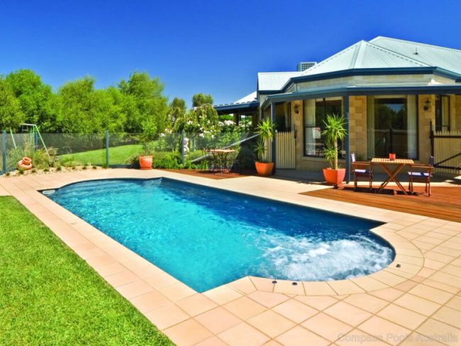 Pool Guide Pros and cons of fibreglass pools 1 Pool Guide Pros and cons of fibreglass pools 1