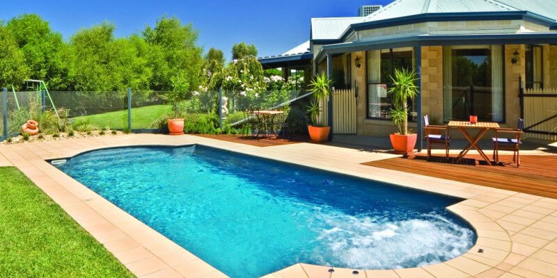 Pool Guide Pros and cons of fibreglass pools 1 Pool Guide Pros and cons of fibreglass pools 1